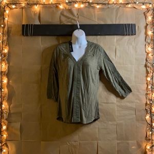 Max Jeans Long Sleeve V-Neck Shirt